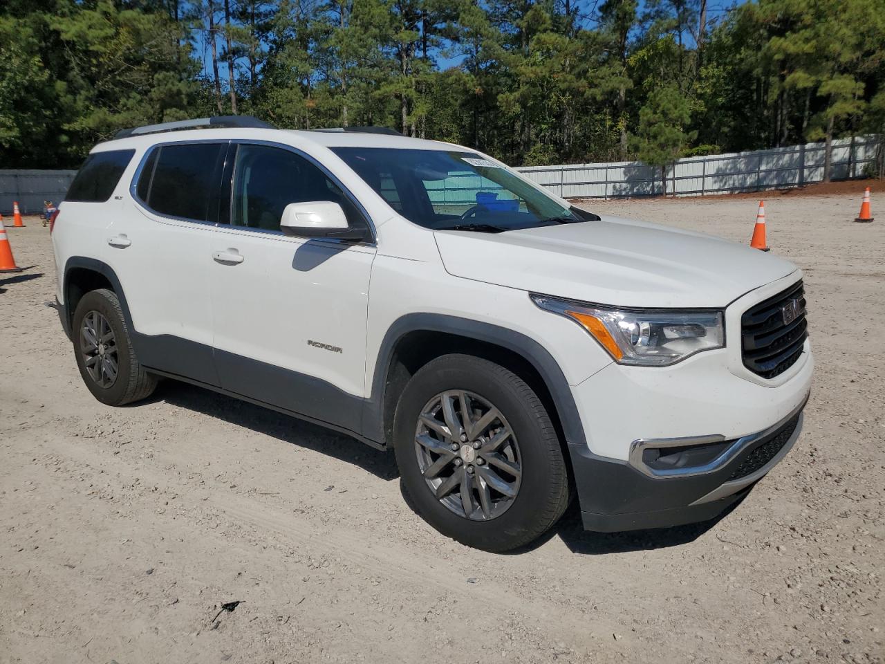 GMC ACADIA SLT-1