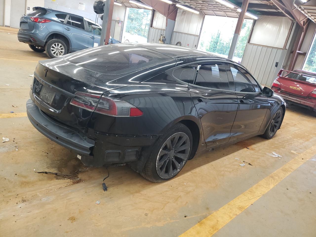 TESLA MODEL S