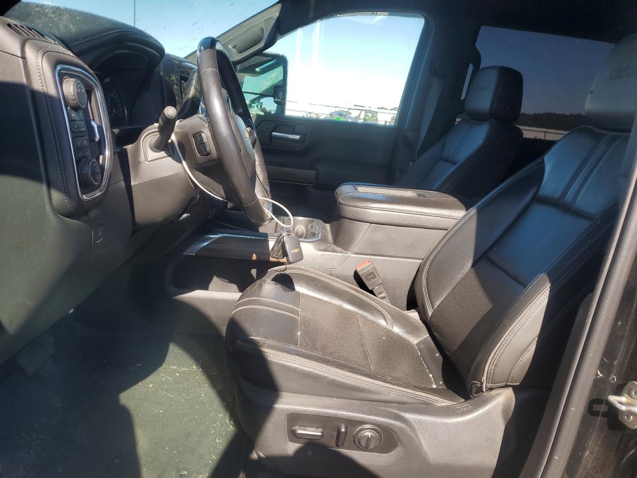 CHEVROLET SILVERADO K2500 HIGH COUNTRY