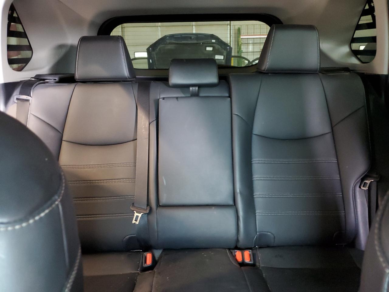 TOYOTA RAV4 XLE PREMIUM