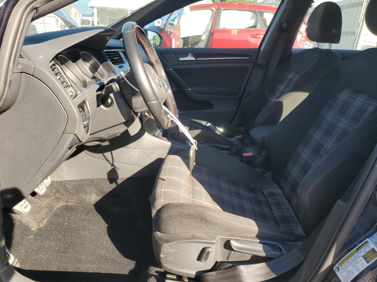 VOLKSWAGEN GOLF GTI S