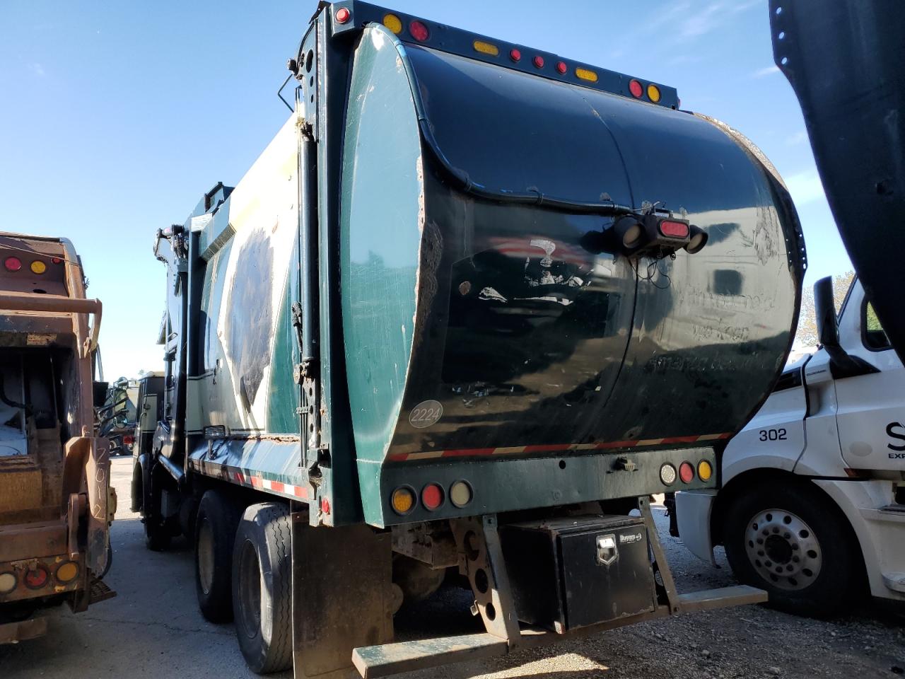 Lot #3287298983 2008 AUTOCAR LLC XPEDITOR W