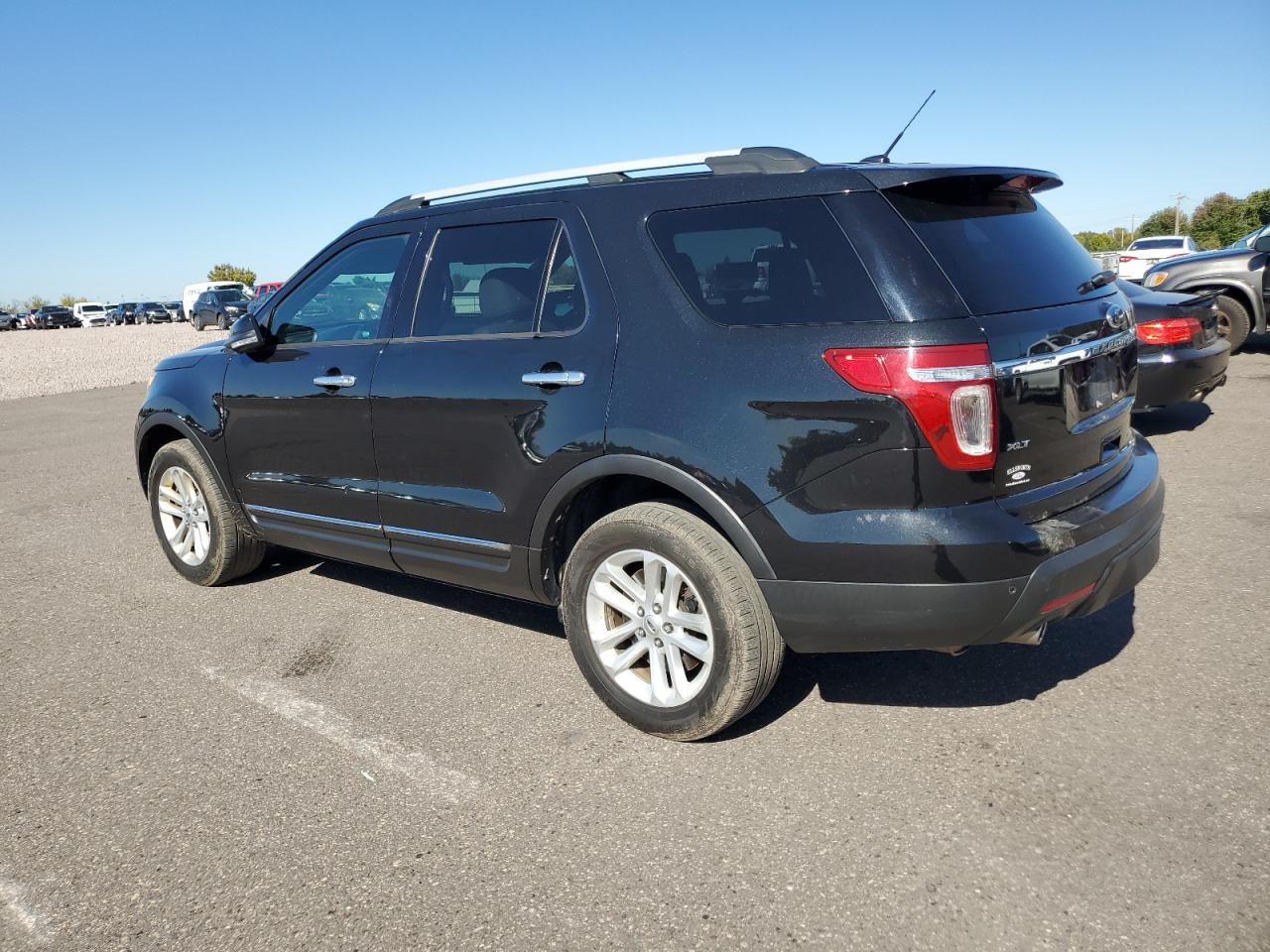 FORD EXPLORER XLT