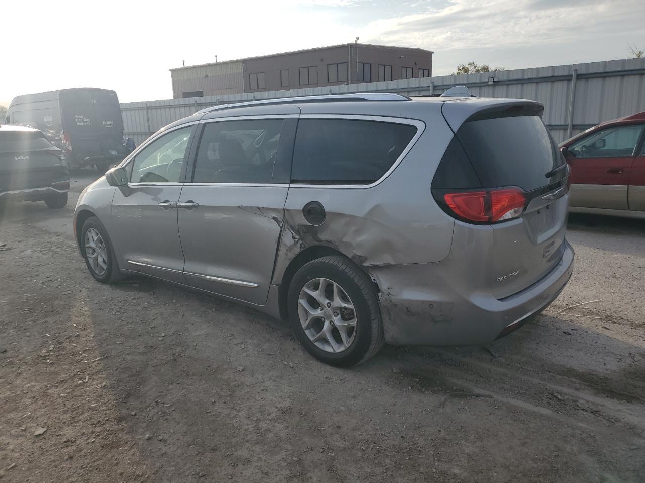 CHRYSLER PACIFICA TOURING L PLUS