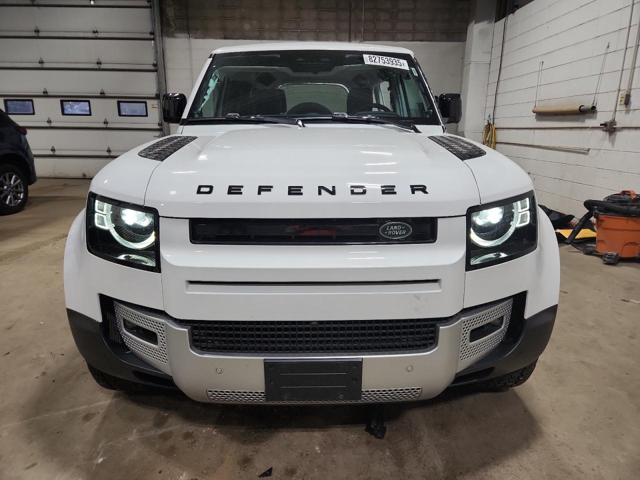 LAND ROVER DEFENDER 110 S