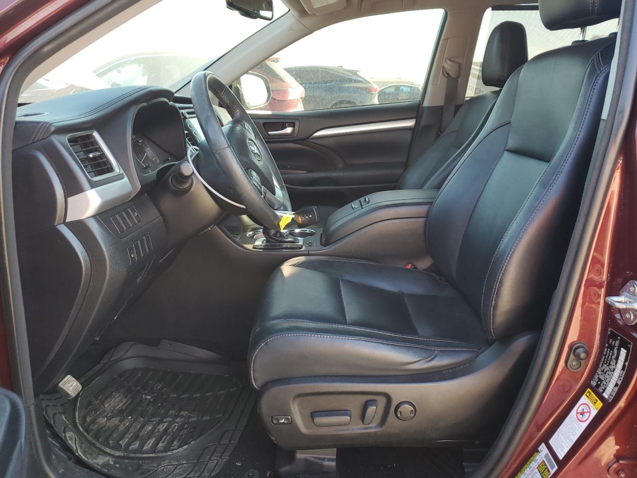 TOYOTA HIGHLANDER XLE