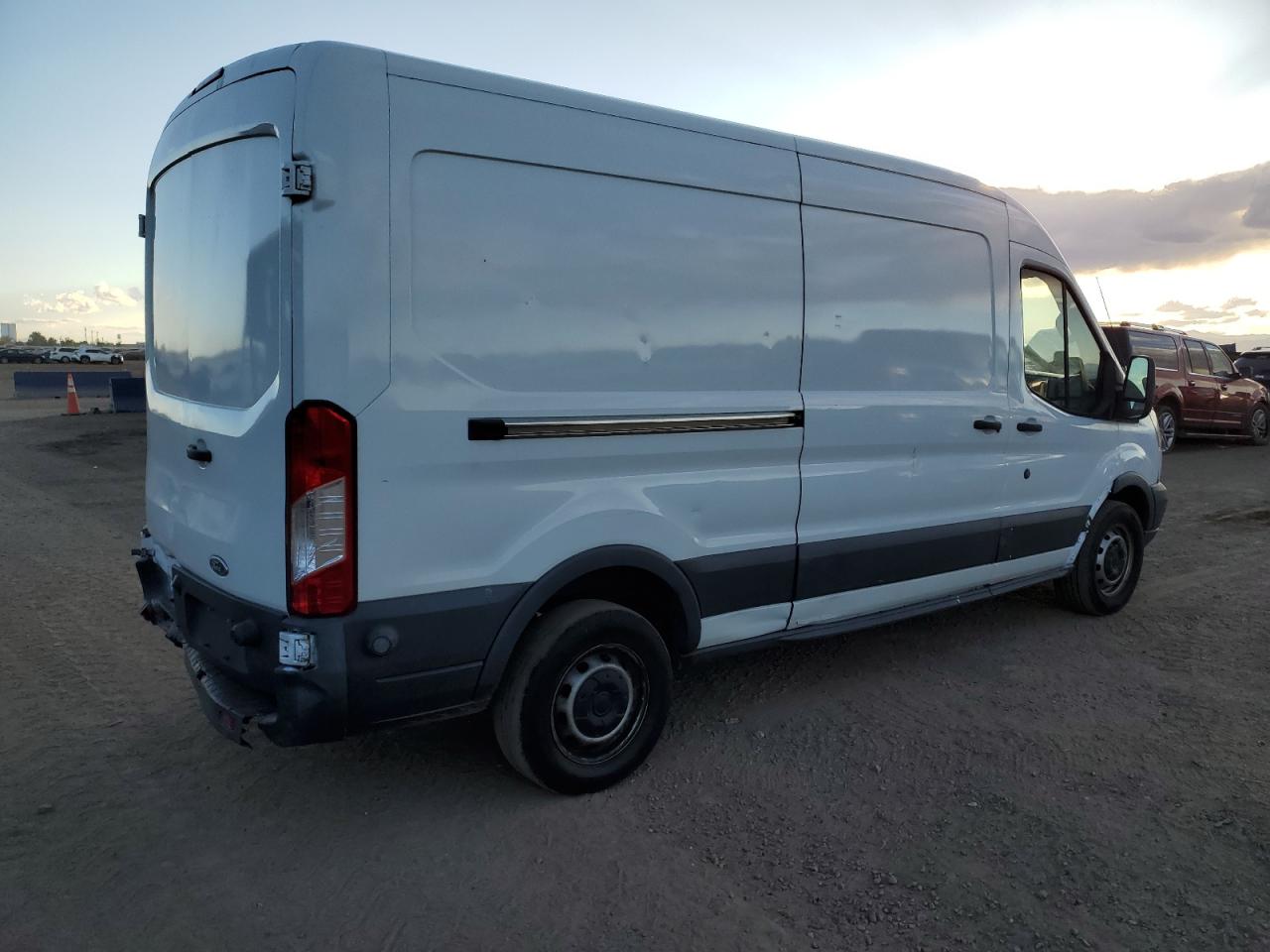 FORD TRANSIT T-250