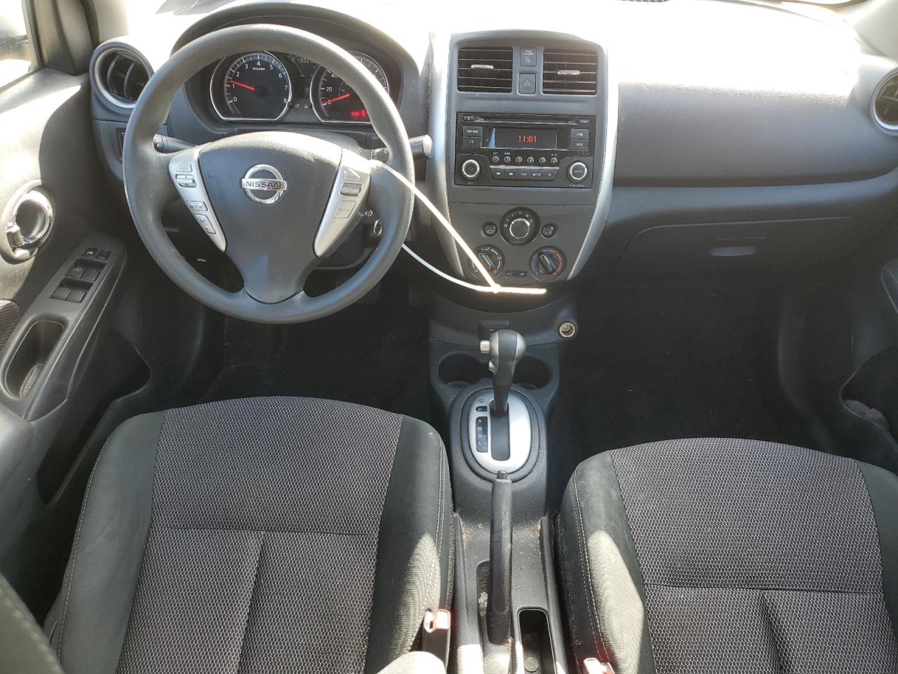NISSAN VERSA S