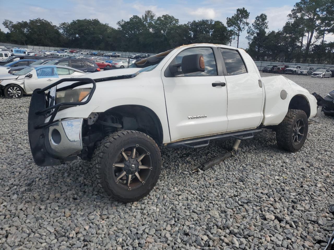 TOYOTA TUNDRA DOUBLE CAB SR5