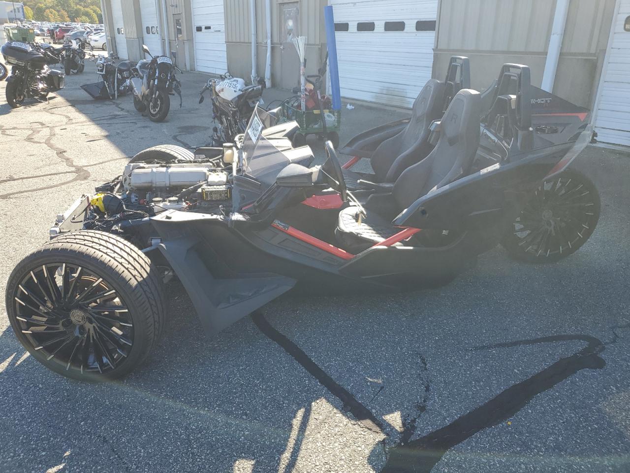 Lot #3264664924 2020 POLARIS SLINGSHOT