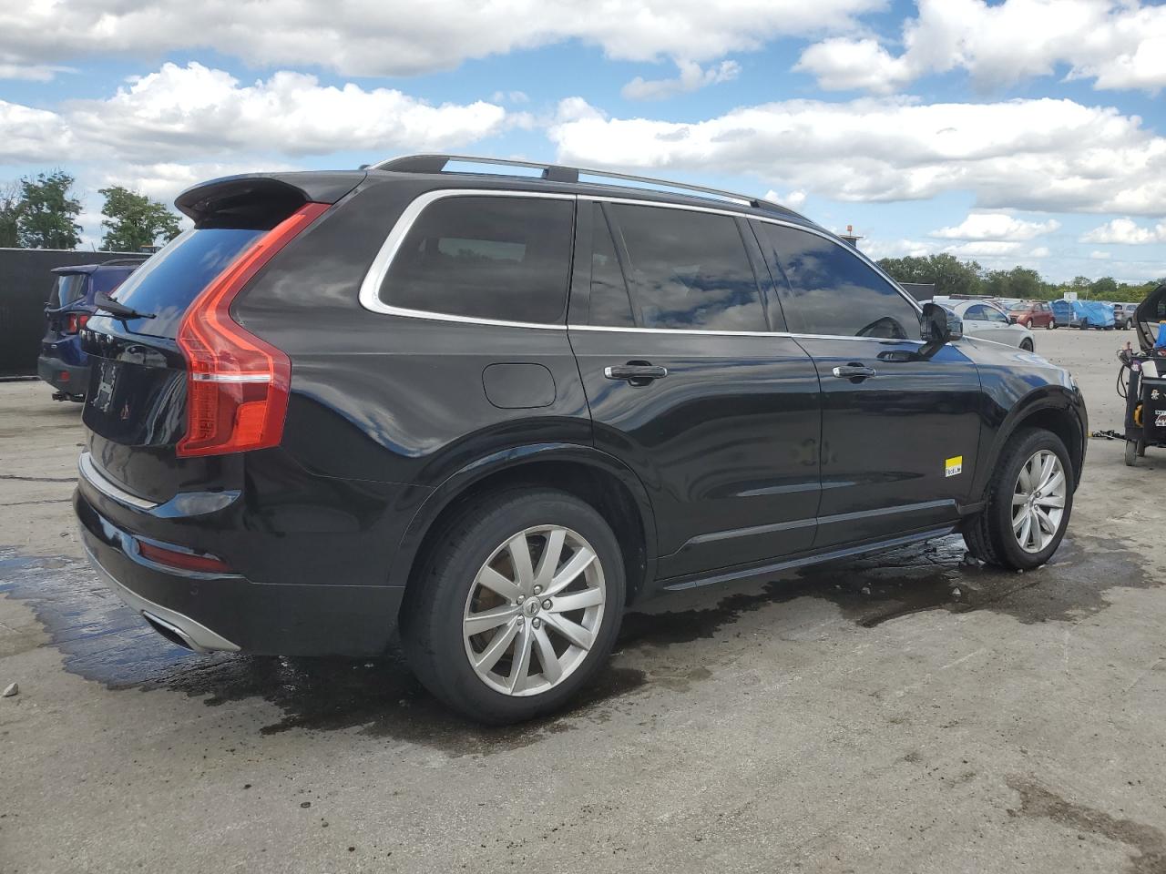 VOLVO XC90 T6