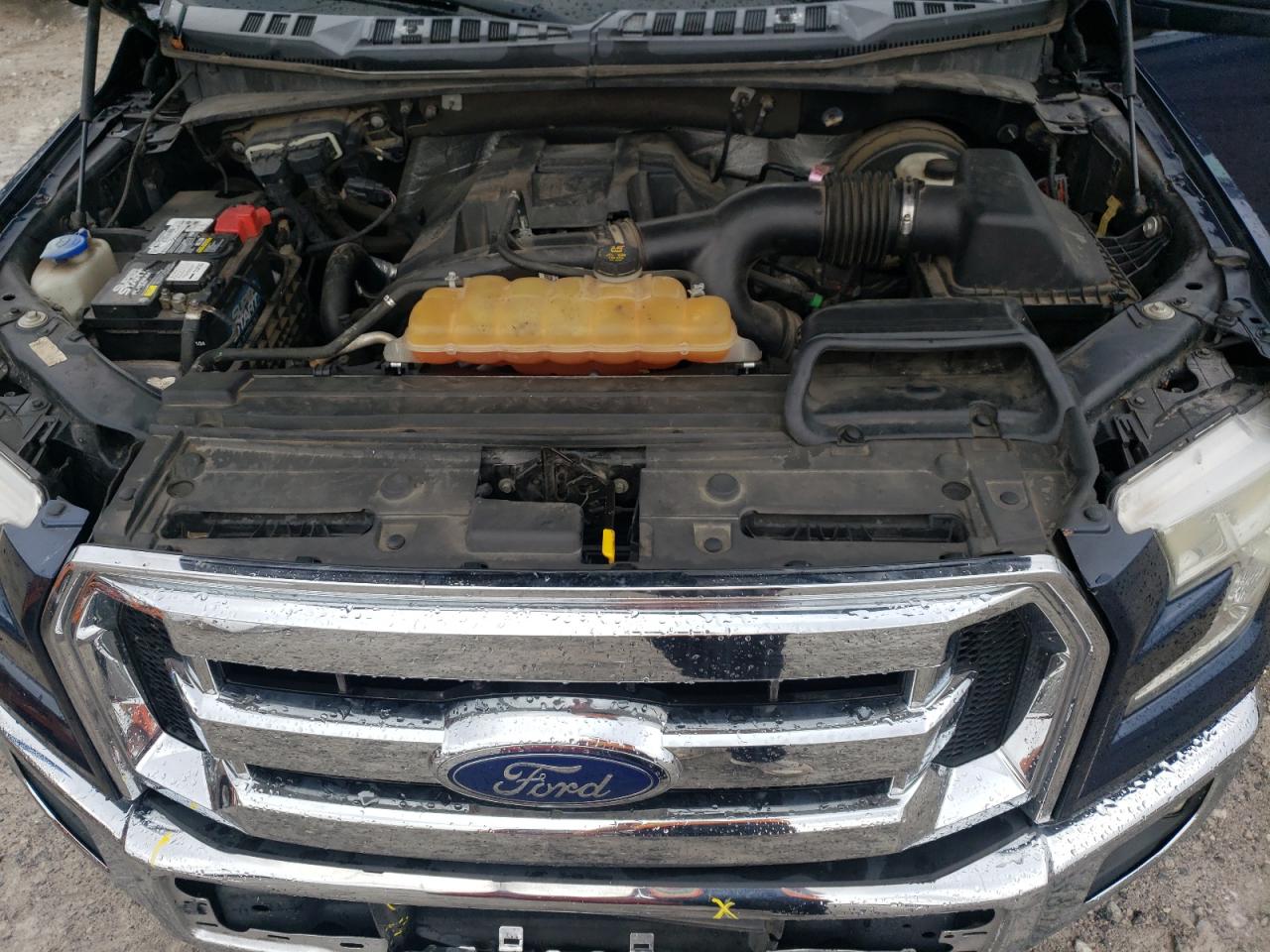 FORD F-150 SUPER CAB