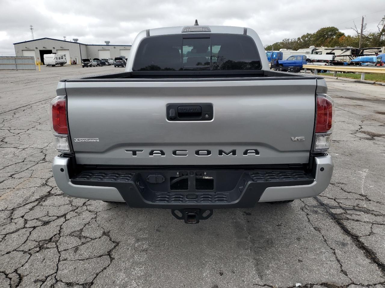 TOYOTA TACOMA DOUBLE CAB