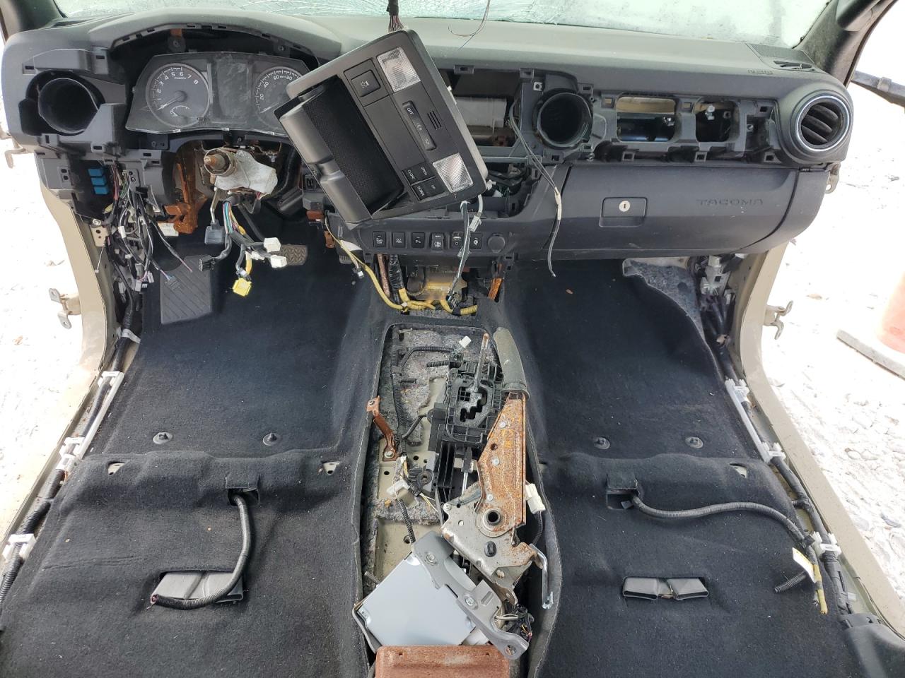 TOYOTA TACOMA DOUBLE CAB