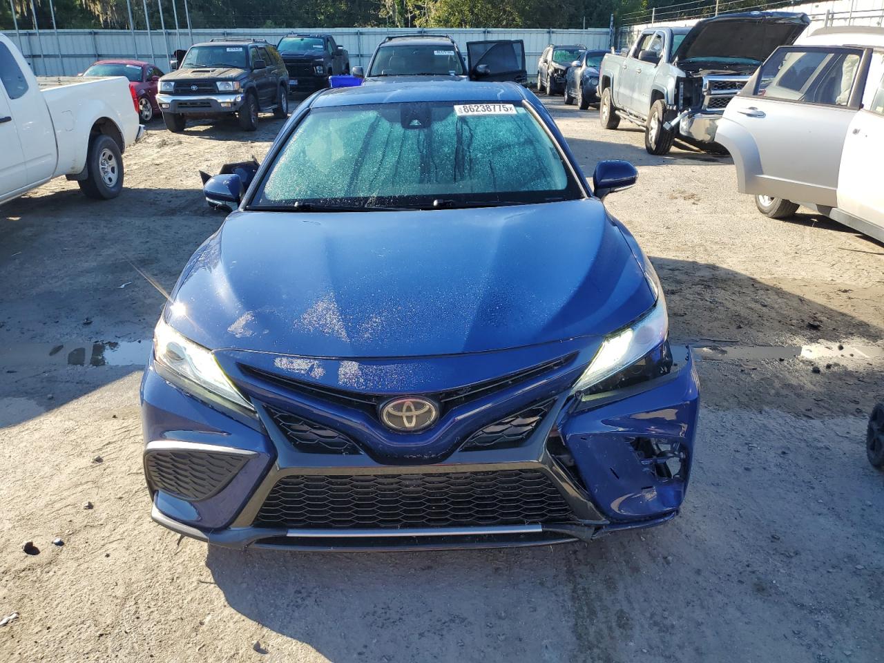 TOYOTA CAMRY XSE