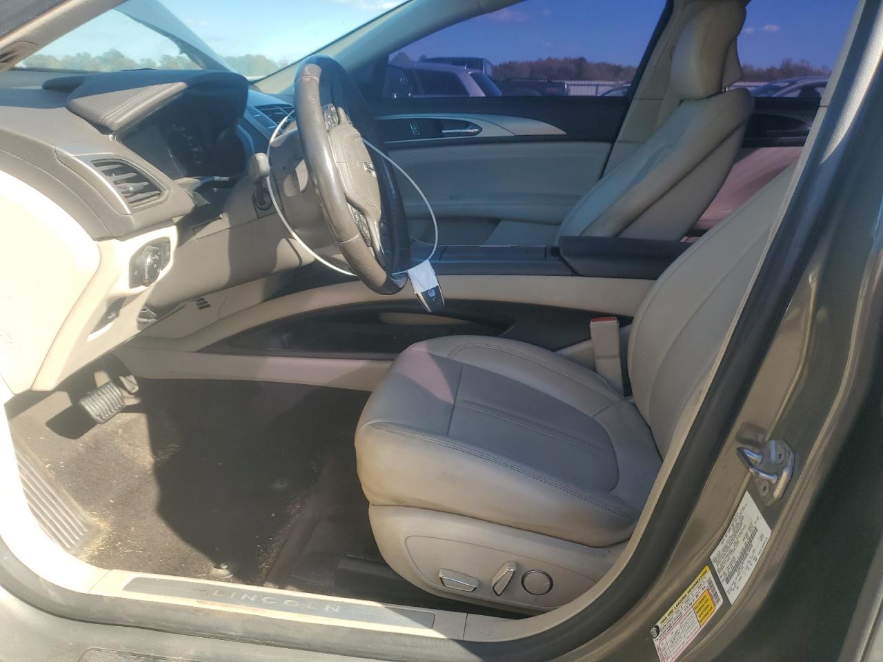 LINCOLN MKZ PREMIERE