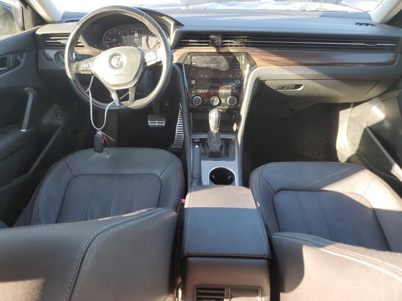 VOLKSWAGEN PASSAT SEL