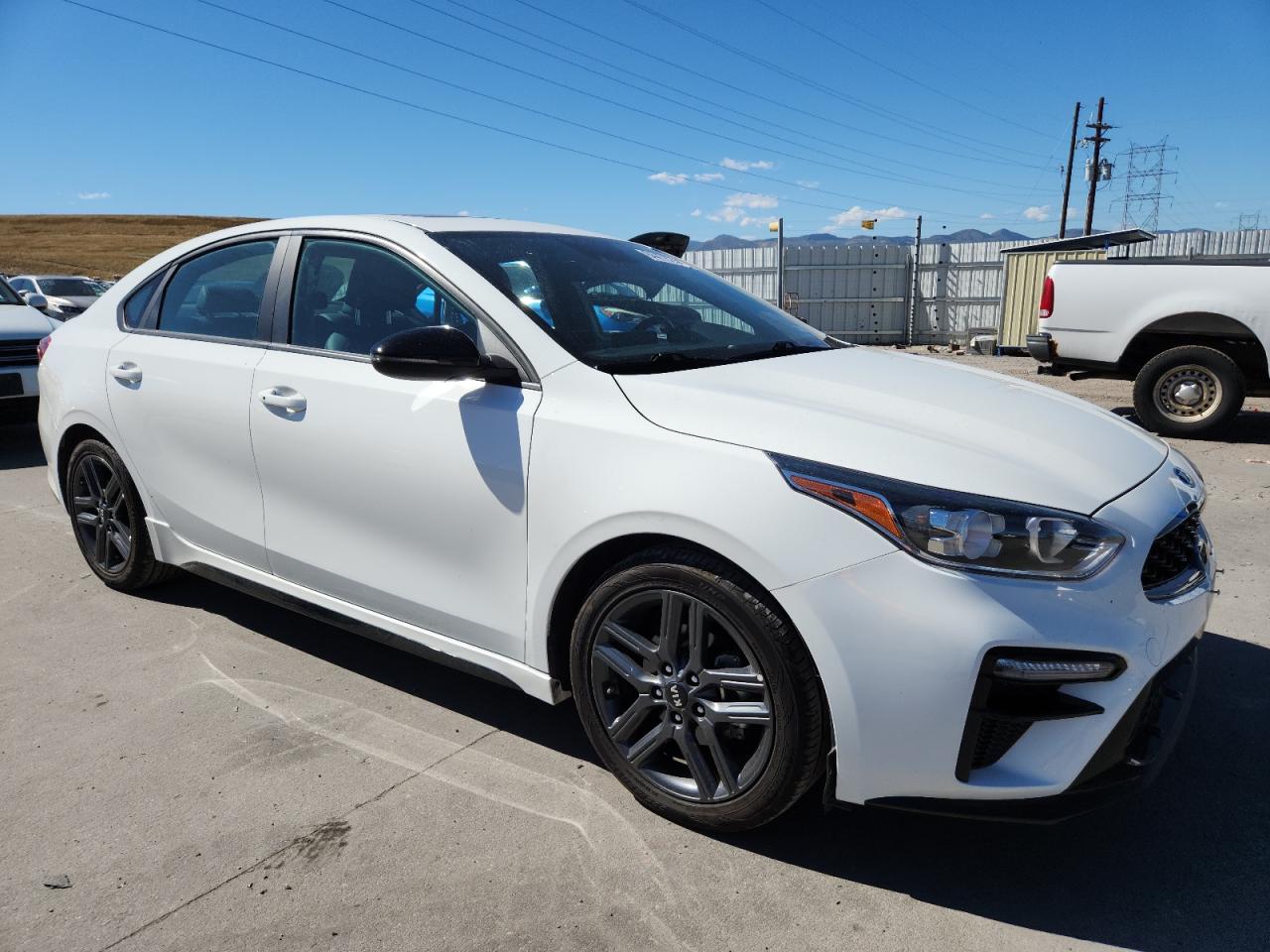KIA FORTE GT LINE
