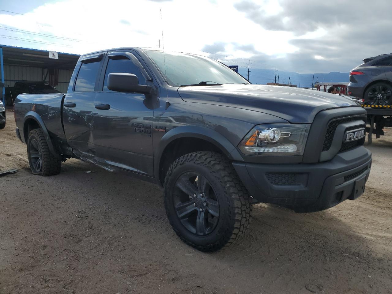 RAM 1500 SLT