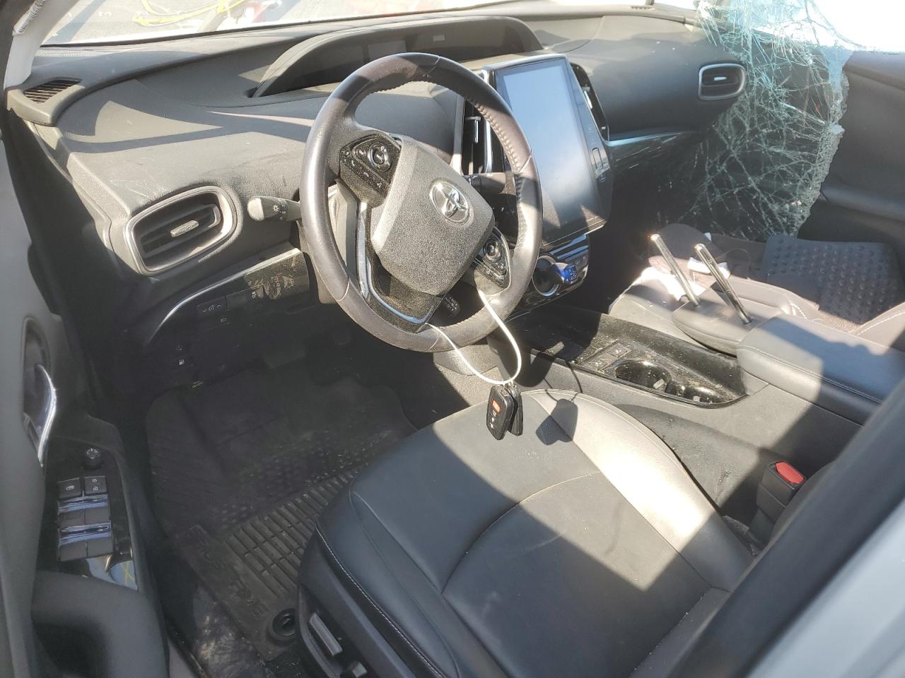 TOYOTA PRIUS PRIME LE