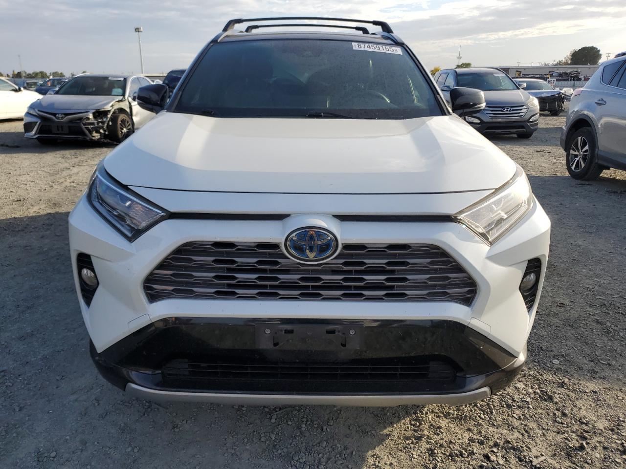 TOYOTA RAV4 XSE