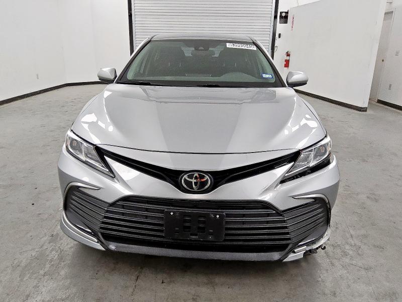 2022 TOYOTA CAMRY LE - 4T1C11AK7NU665263