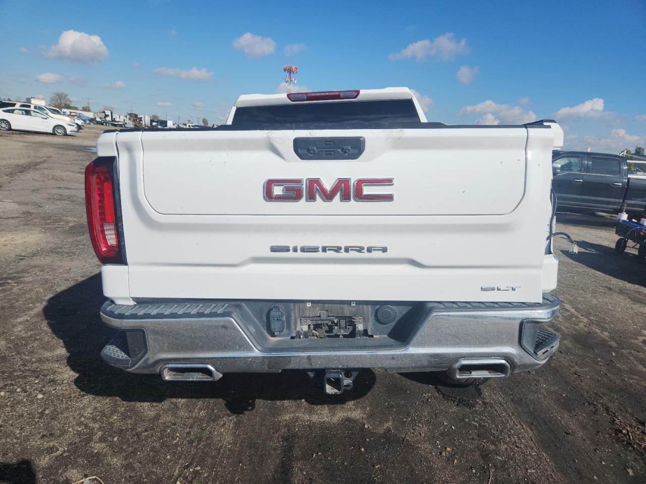 GMC SIERRA 1500 K1500 SLT