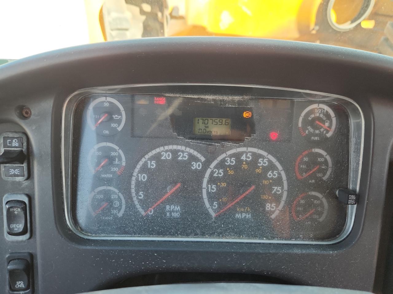 Lot #3287412364 2009 THOMABUSES SAF-T-LINER C2