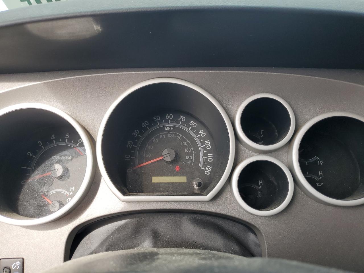 TOYOTA TUNDRA CREWMAX SR5