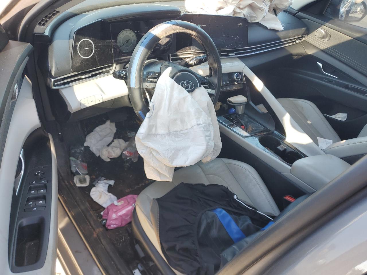 HYUNDAI ELANTRA LIMITED