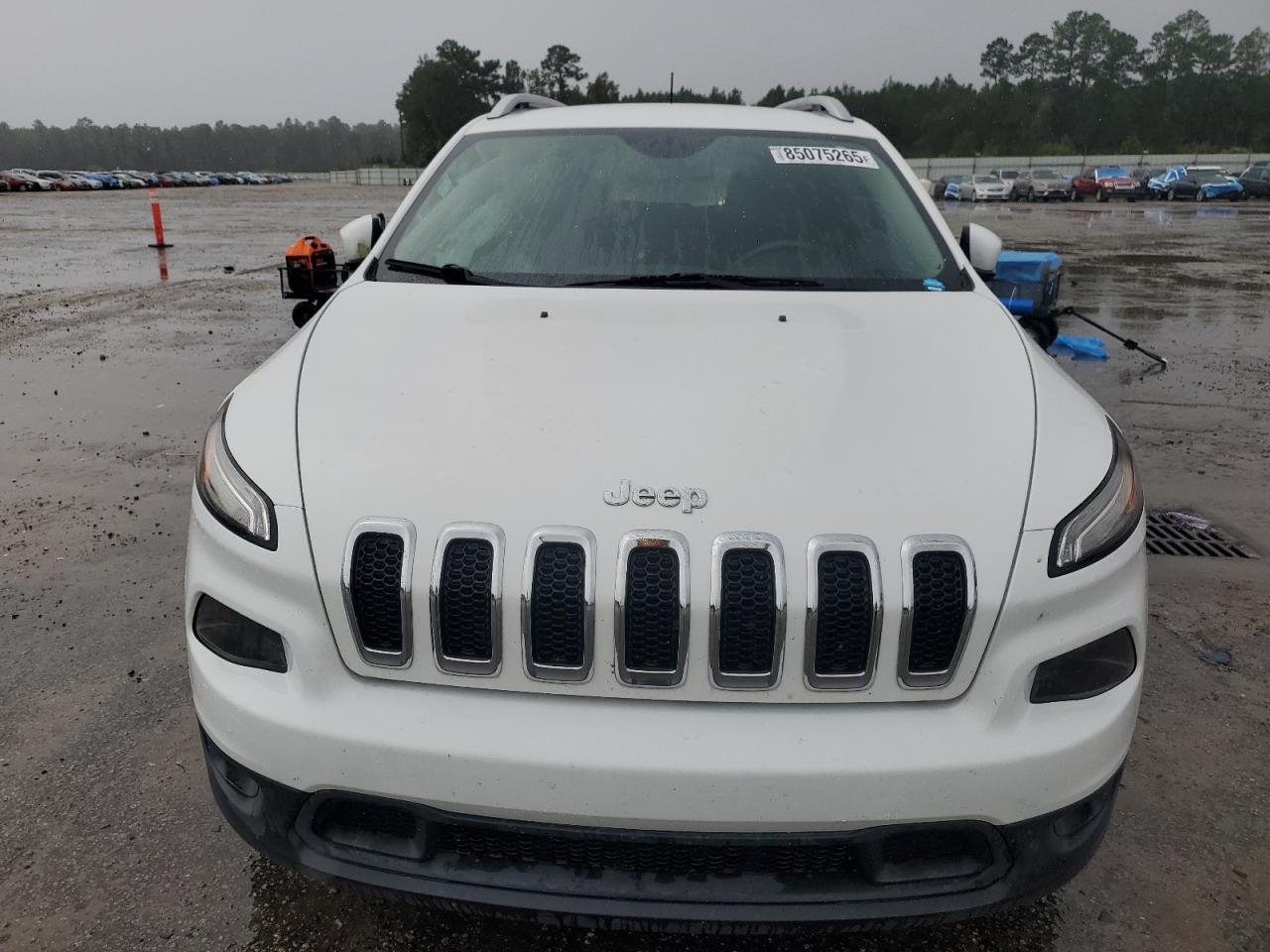 JEEP GRAND CHEROKEE LATITUDE PLUS