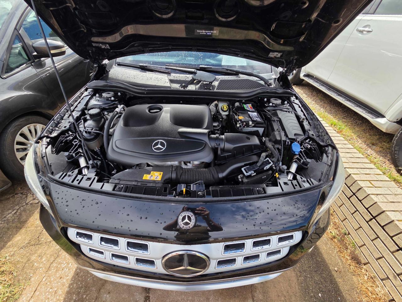 MERCEDES-BENZ GLA-CLASS 250