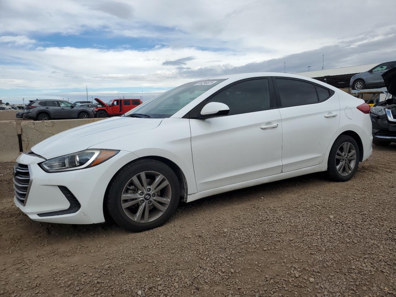 HYUNDAI ELANTRA SE