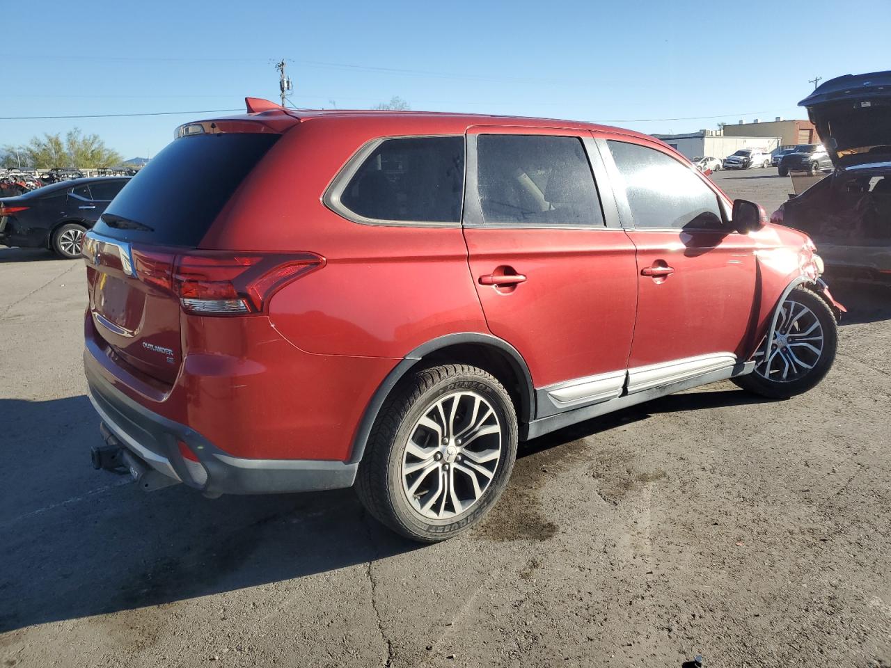 MITSUBISHI OUTLANDER SE