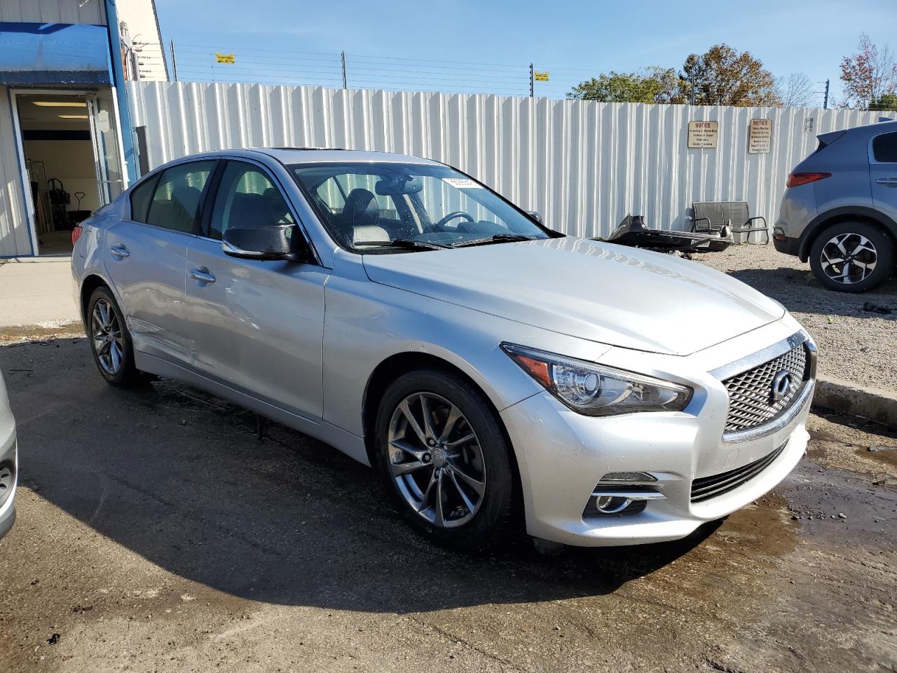 INFINITI Q50 PREMIUM