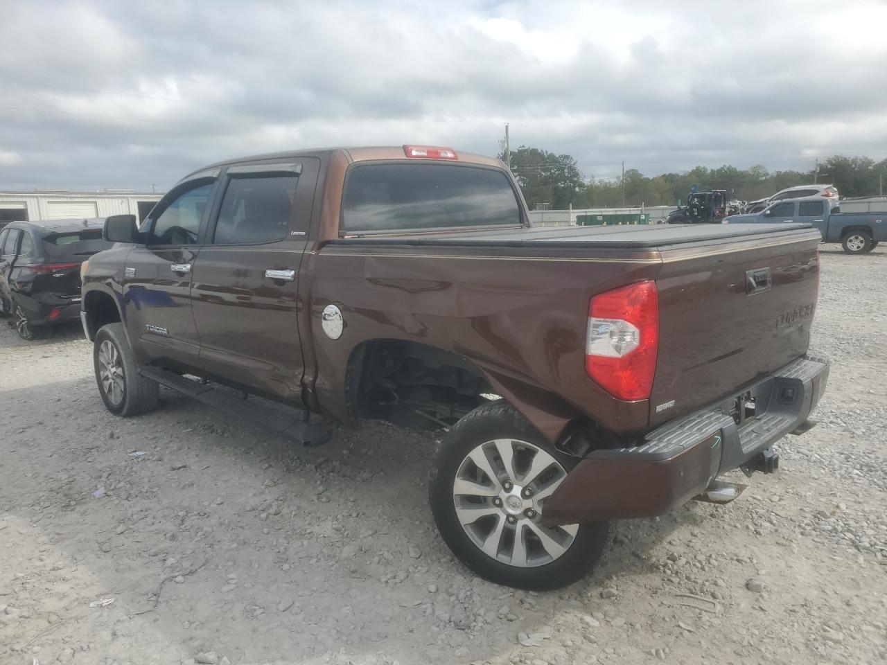 TOYOTA TUNDRA CREWMAX LIMITED