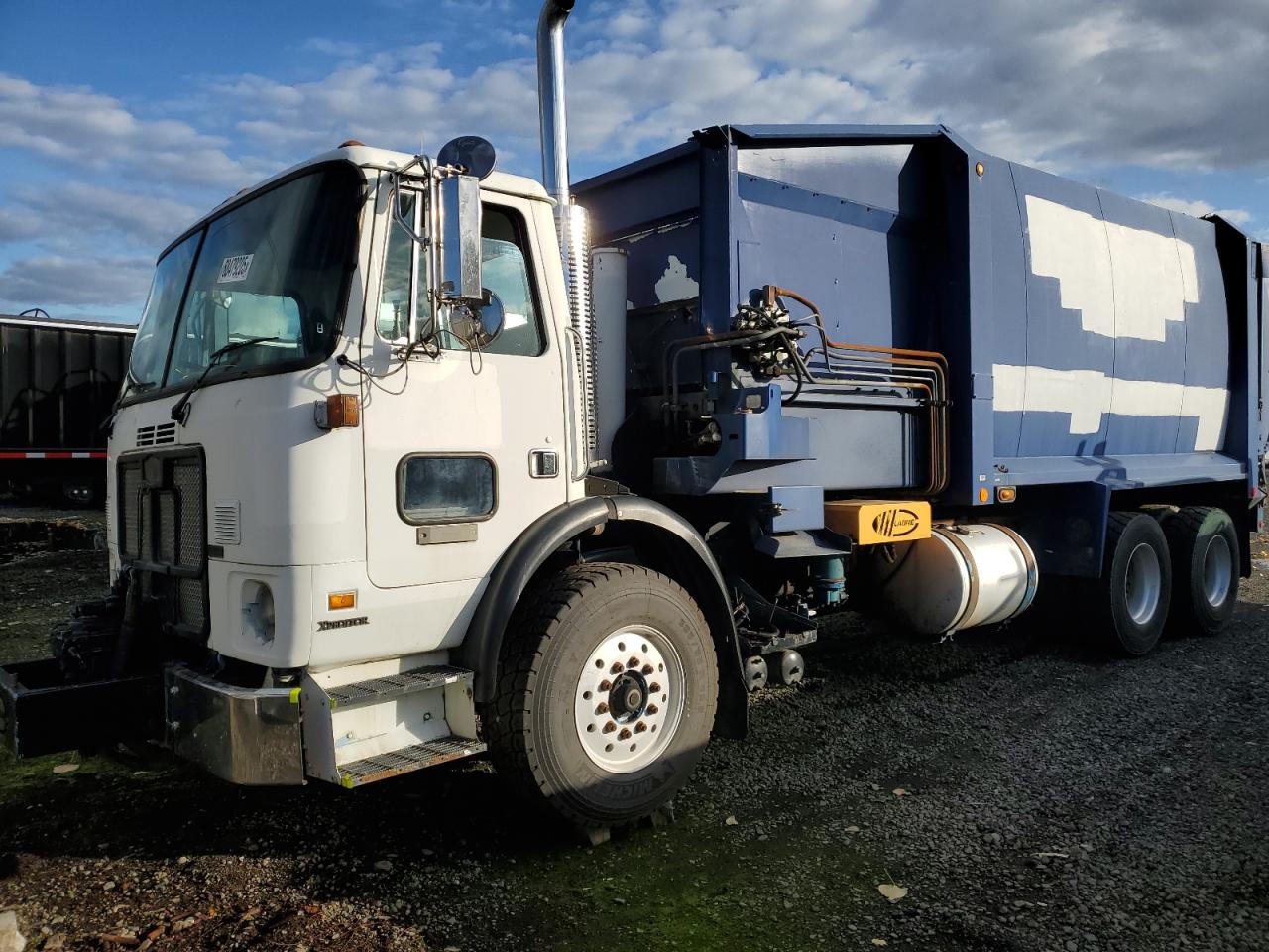 Lot #3283859438 2007 AUTOCAR LLC XPEDITOR W