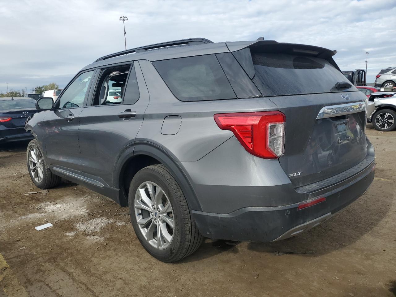 FORD EXPLORER XLT