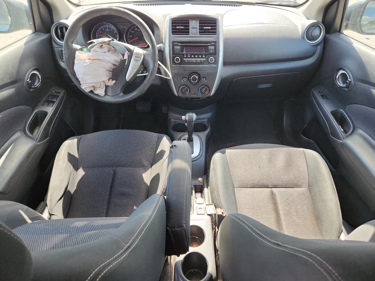 NISSAN VERSA S