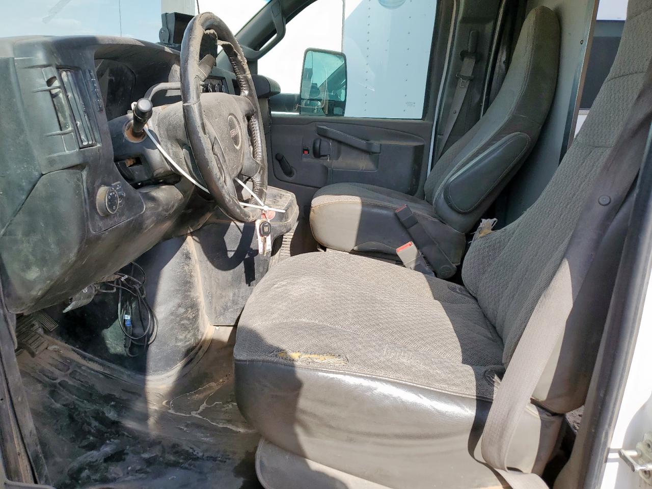 GMC SAVANA CUTAWAY G4500