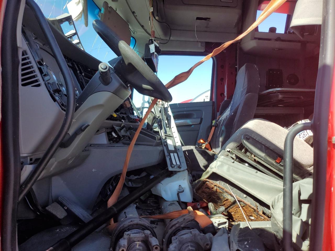 Lot #3279528244 2017 KENWORTH T680