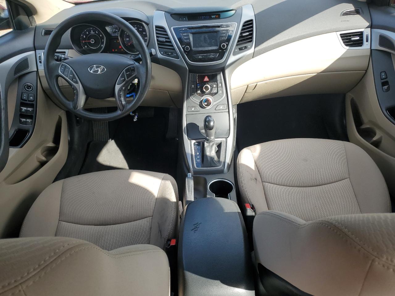 HYUNDAI ELANTRA SE