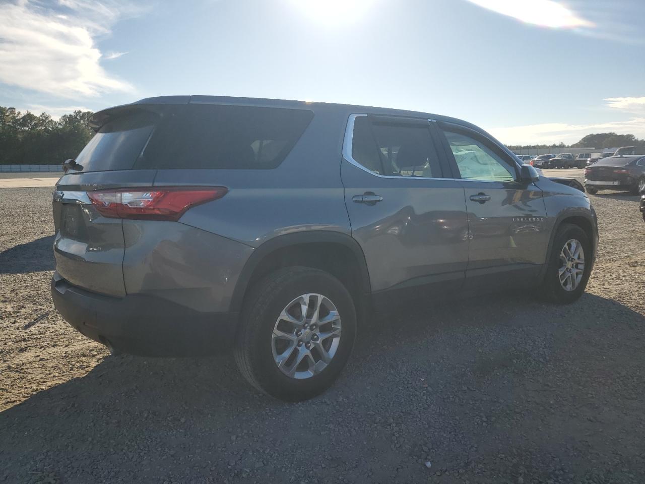 CHEVROLET TRAVERSE LS