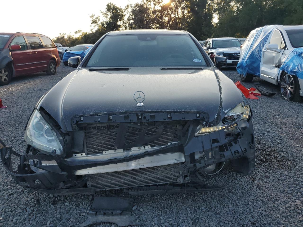 MERCEDES-BENZ S-CLASS 550