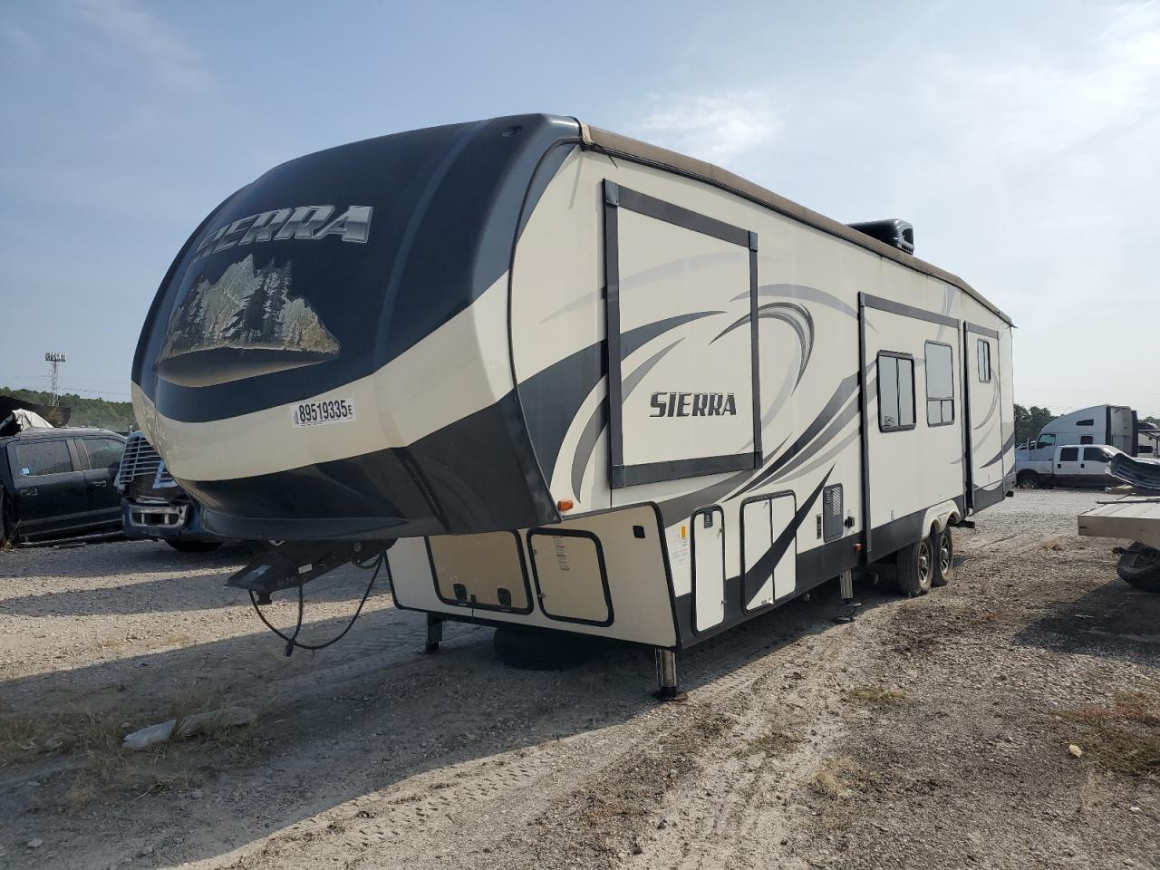 Lot #3303865708 2017 WILDWOOD SIERRA