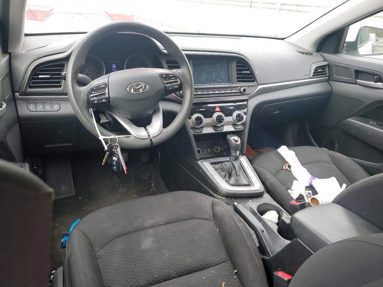 HYUNDAI ELANTRA SEL
