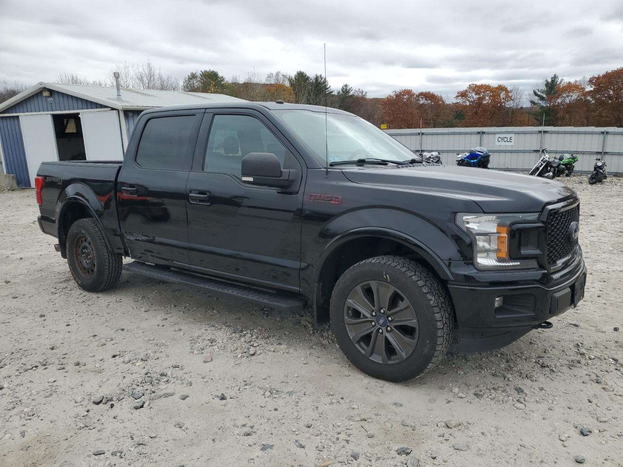 FORD F-150 SUPERCREW
