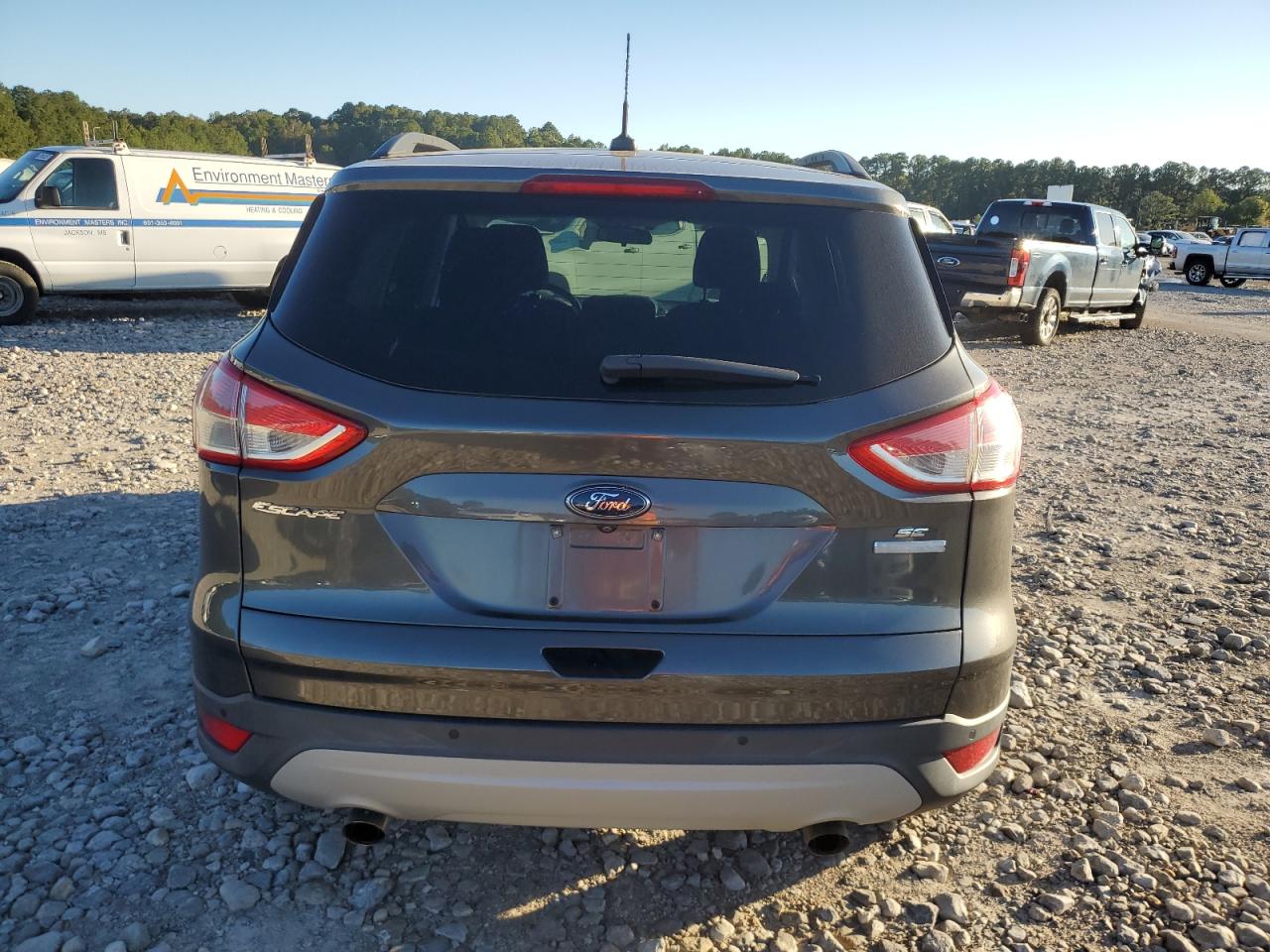 FORD ESCAPE SE