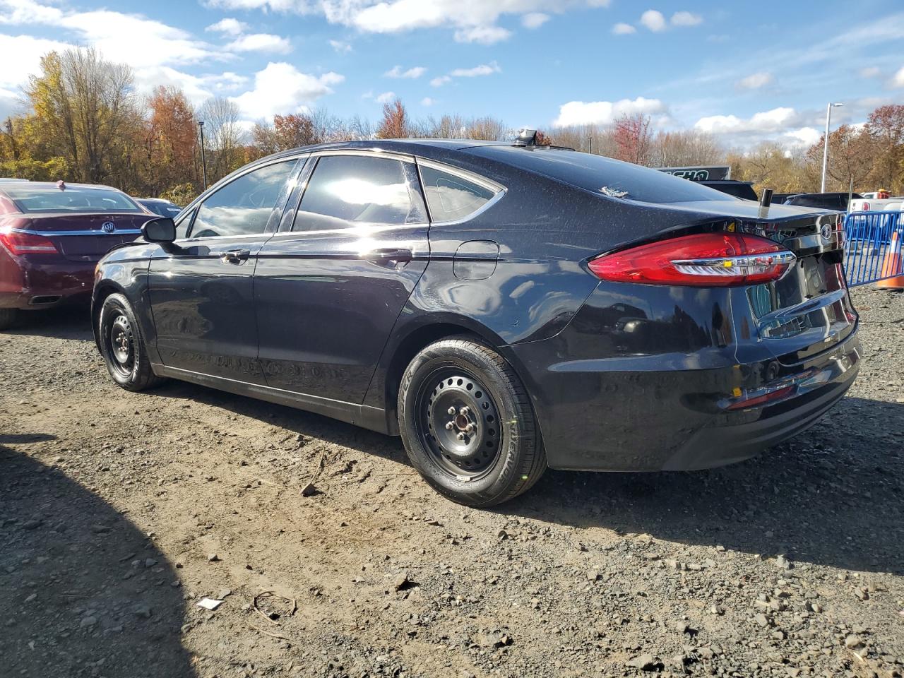FORD FUSION S