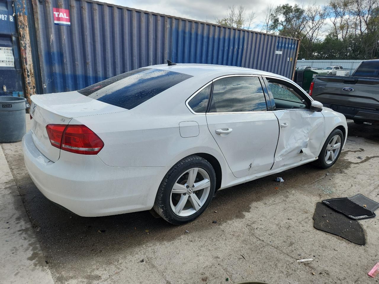 VOLKSWAGEN PASSAT SE